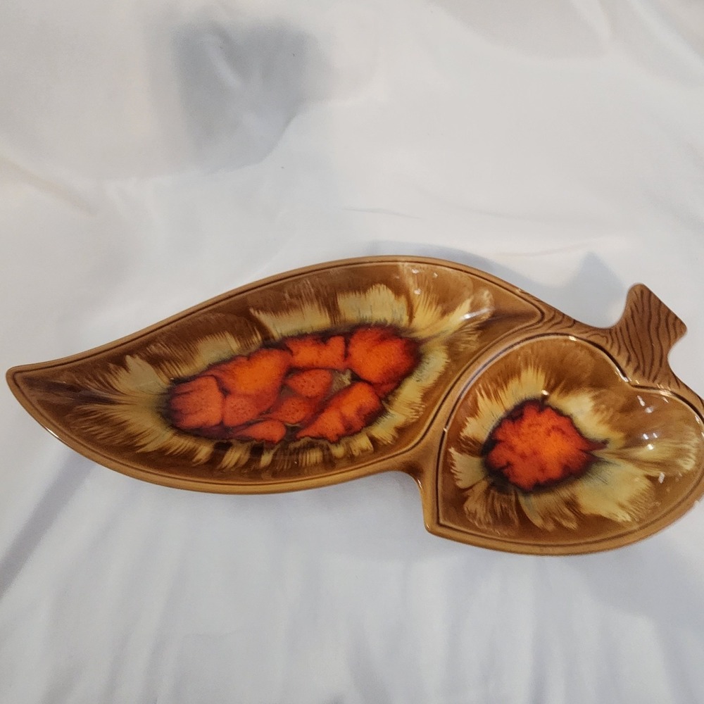 MCM‎ Treasure Craft 1970's Leaf Shape Snack Dish Drip Glaze
